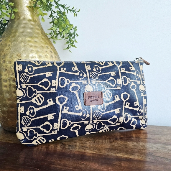 FOSSIL Key Per Patent Genuine Leather Trim Pouch/ Cosmetic Make Up Travel Bag - Picture 4 of 11